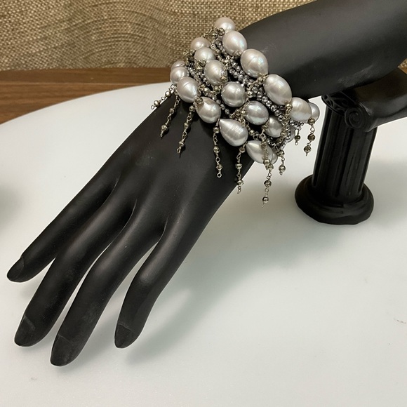 kat designs Jewelry - KAT DESIGNS Multi-Strand Pearl Stretch Bracelet in Box